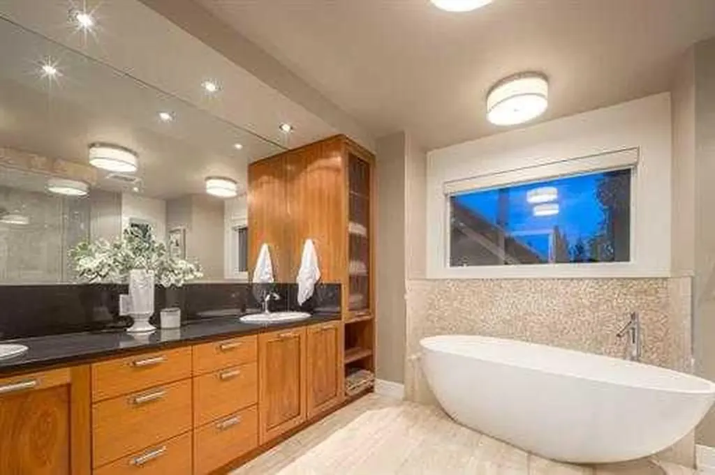 57 Slopes Point SW Calgary AB T3H3Y8