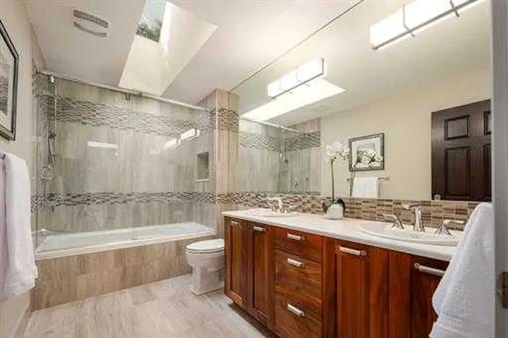 57 Slopes Point SW Calgary AB T3H3Y8