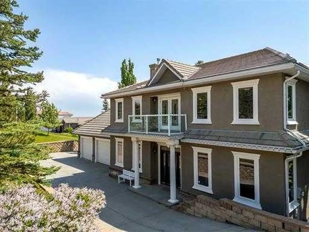 57 Slopes Point SW Calgary AB T3H3Y8
