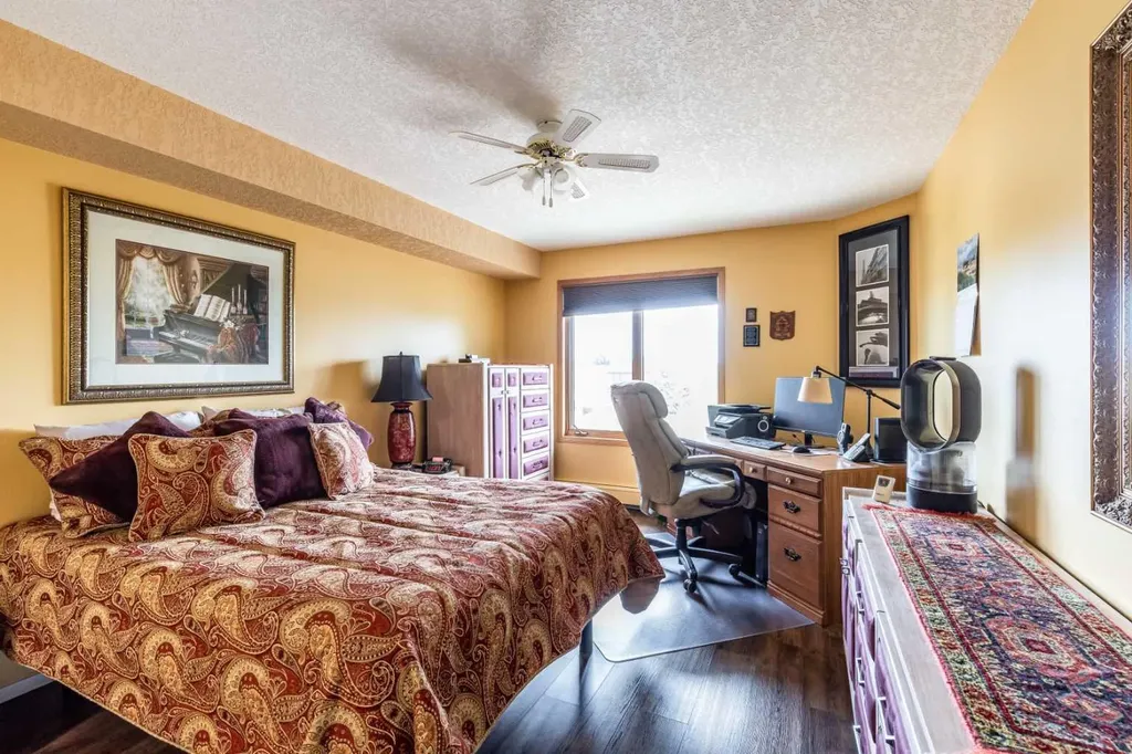 1535 Southview Drive SE Medicine Hat AB T1B 4H8