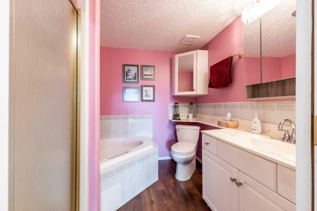 1535 Southview Drive SE Medicine Hat AB T1B 4H8