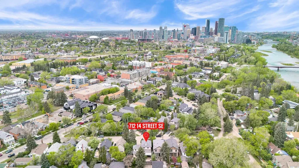 712 14 Street SE Calgary AB T2G 3J8