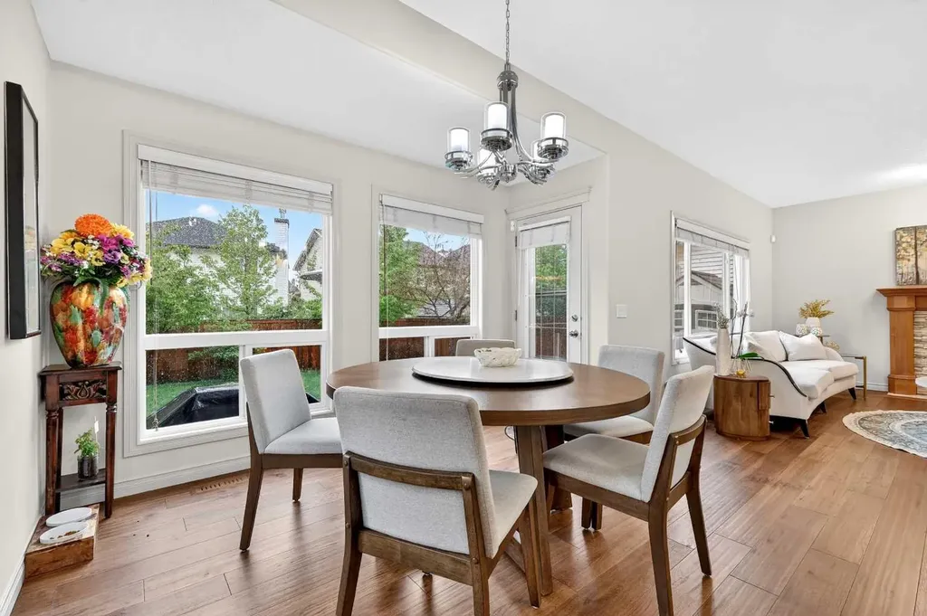 13 Cougar Ridge Circle SW Calgary AB T3H 4X6