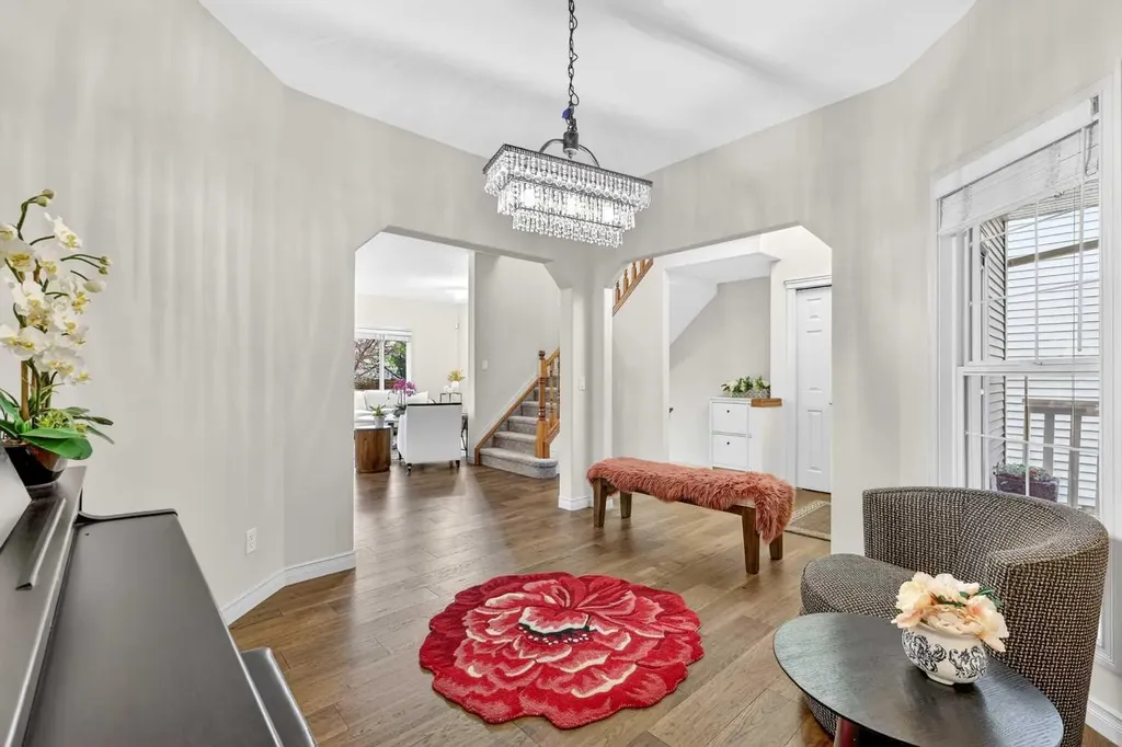 13 Cougar Ridge Circle SW Calgary AB T3H 4X6