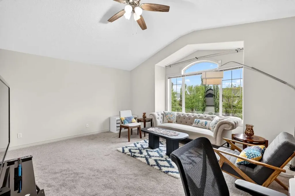 13 Cougar Ridge Circle SW Calgary AB T3H 4X6