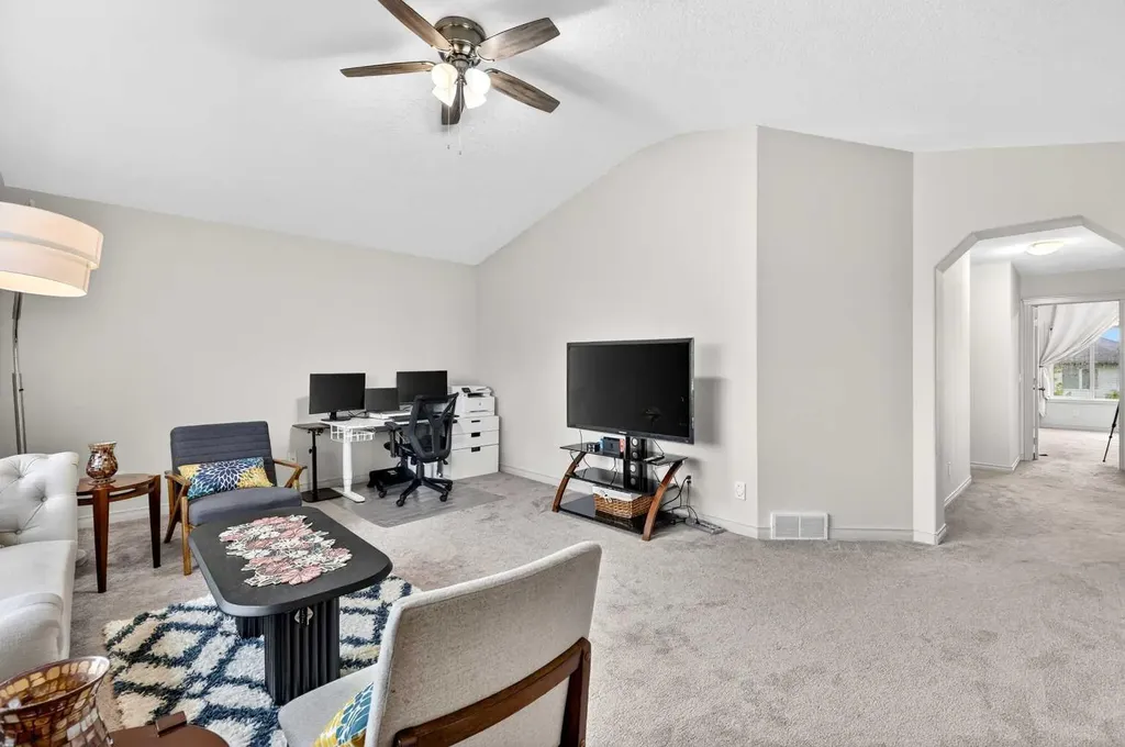 13 Cougar Ridge Circle SW Calgary AB T3H 4X6