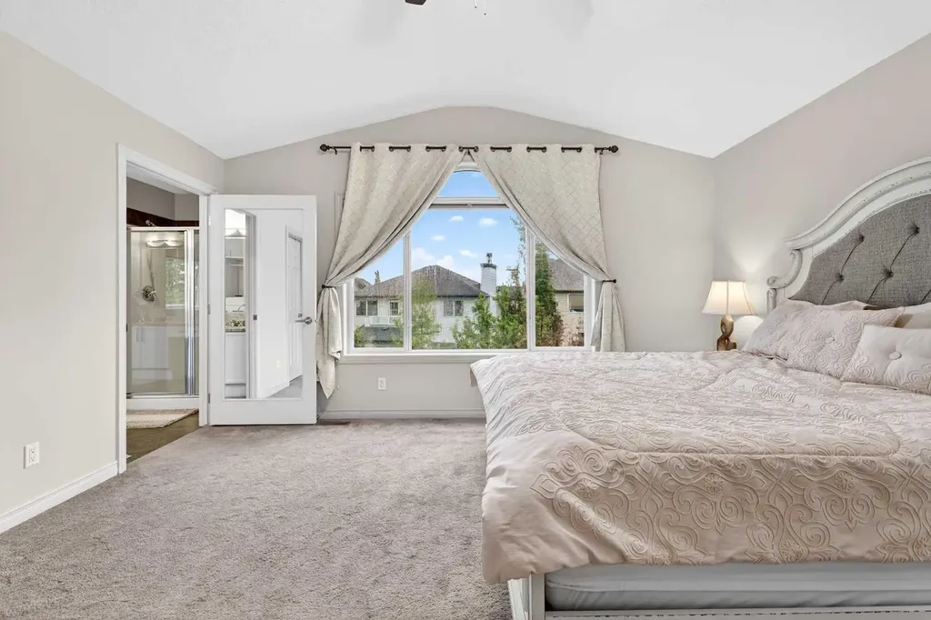 13 Cougar Ridge Circle SW Calgary AB T3H 4X6
