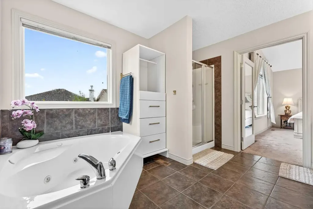 13 Cougar Ridge Circle SW Calgary AB T3H 4X6