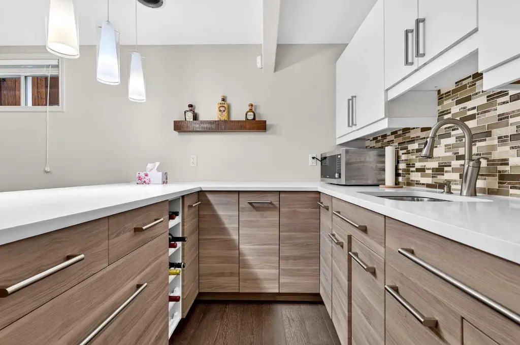 13 Cougar Ridge Circle SW Calgary AB T3H 4X6