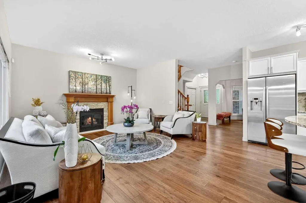 13 Cougar Ridge Circle SW Calgary AB T3H 4X6