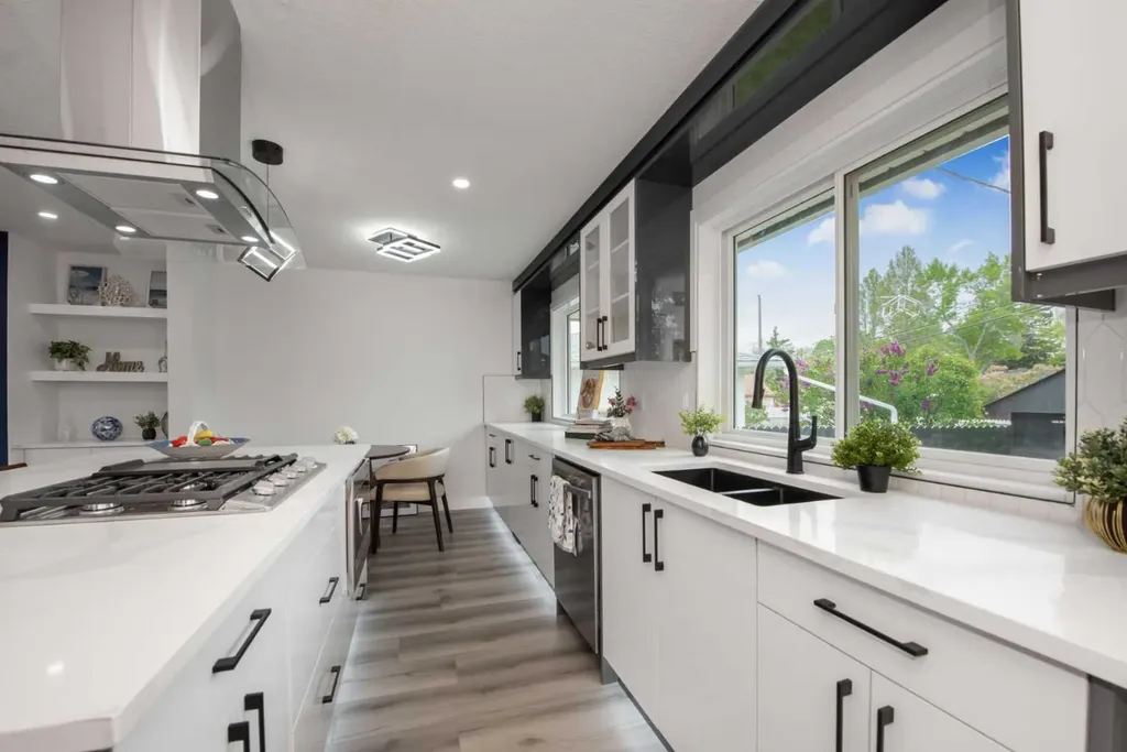 45 Westover Drive SW Calgary AB T3C 2S5
