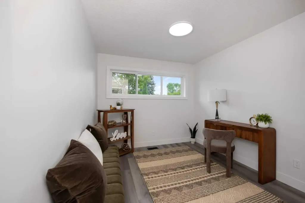 45 Westover Drive SW Calgary AB T3C 2S5