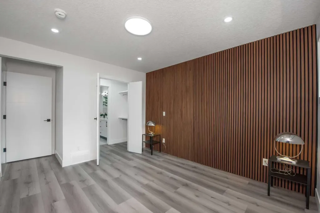 45 Westover Drive SW Calgary AB T3C 2S5