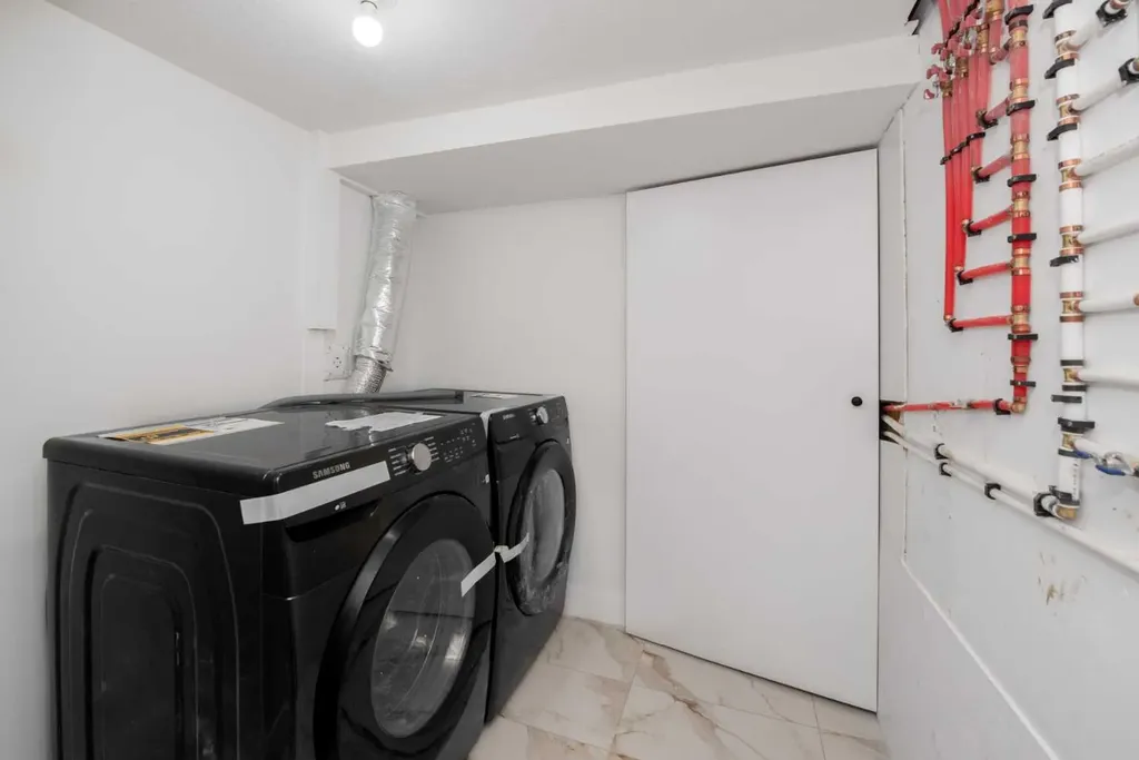45 Westover Drive SW Calgary AB T3C 2S5