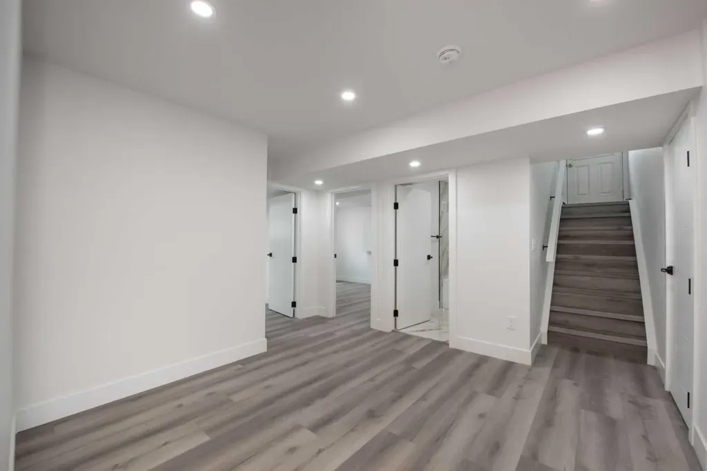 45 Westover Drive SW Calgary AB T3C 2S5