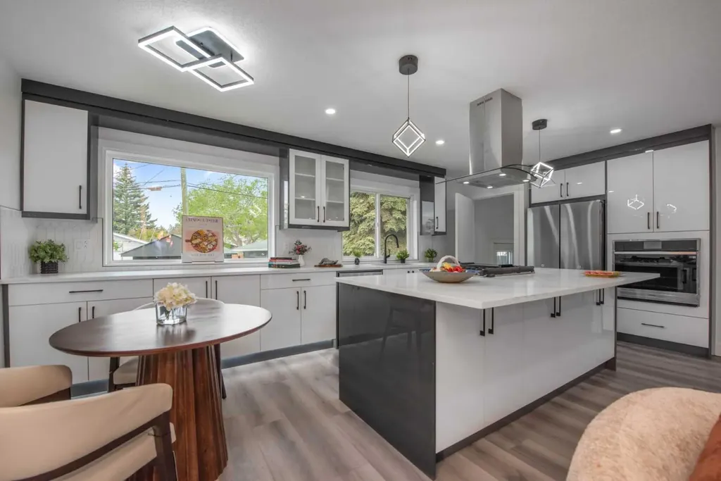 45 Westover Drive SW Calgary AB T3C 2S5