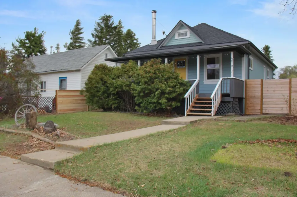 4819 50 Street Lougheed AB T0B 0B9