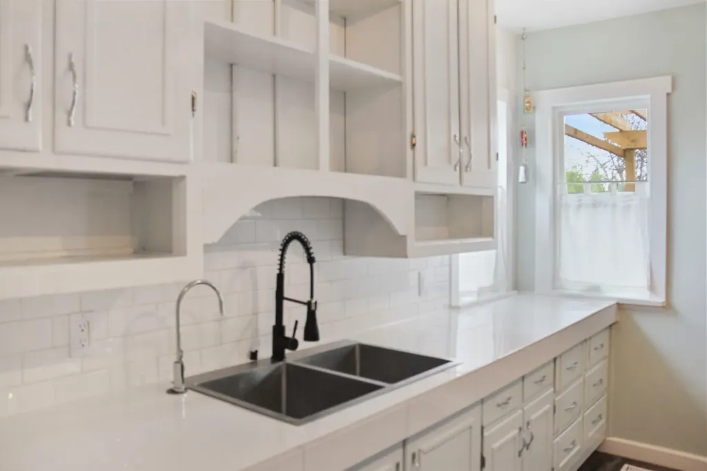 4819 50 Street Lougheed AB T0B 0B9