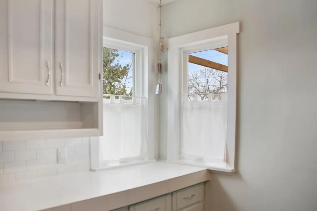 4819 50 Street Lougheed AB T0B 0B9