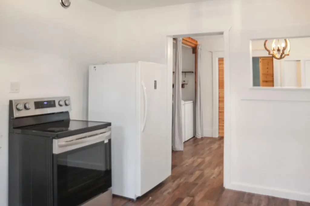4819 50 Street Lougheed AB T0B 0B9