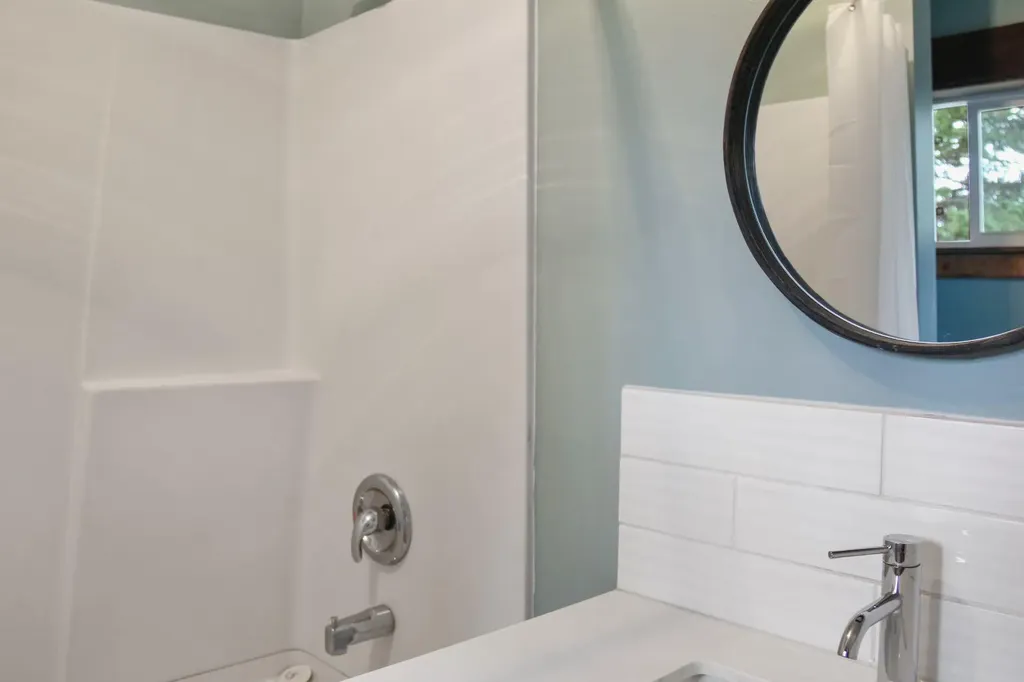 4819 50 Street Lougheed AB T0B 0B9