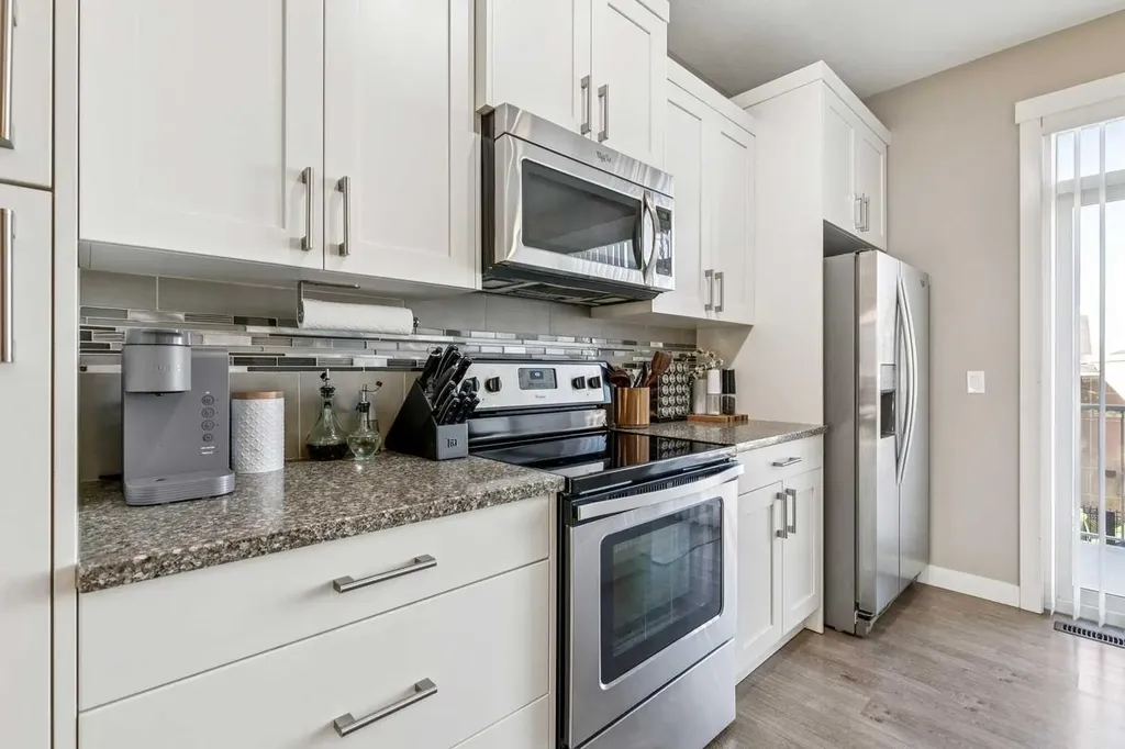 605 Evanston Manor NW Calgary AB T3P 0R9