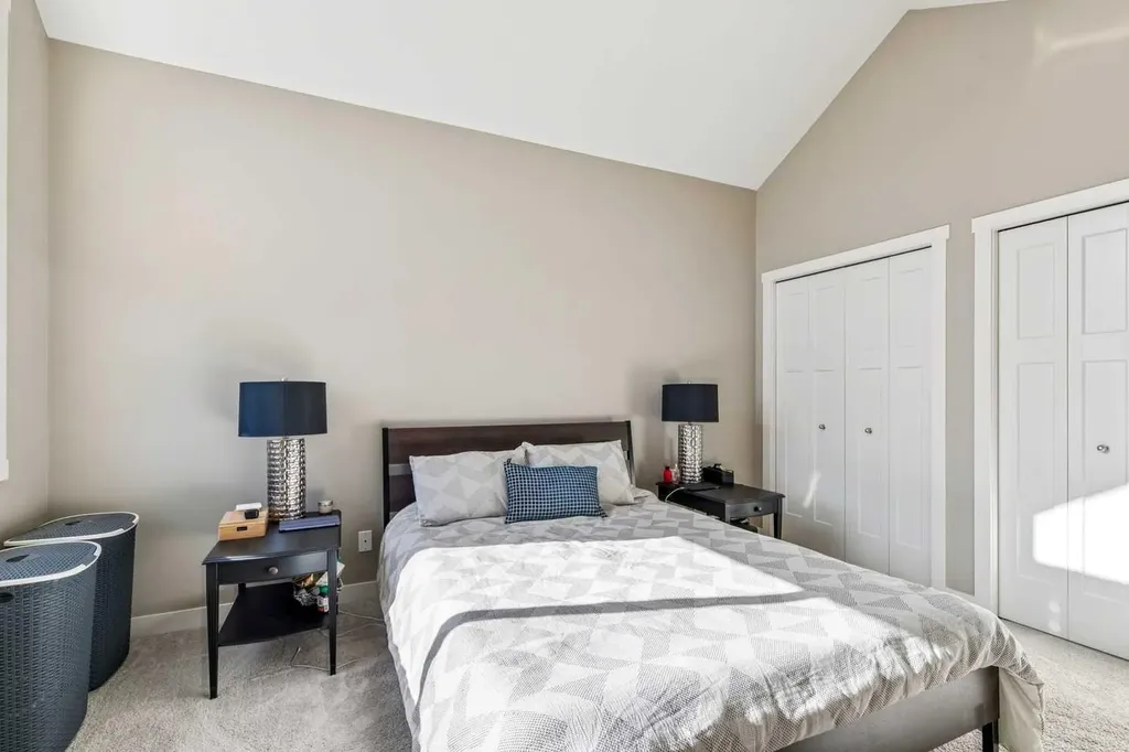605 Evanston Manor NW Calgary AB T3P 0R9