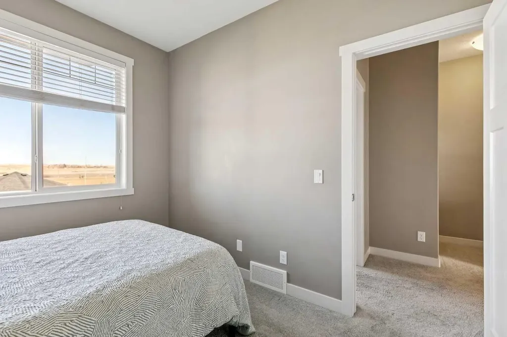605 Evanston Manor NW Calgary AB T3P 0R9