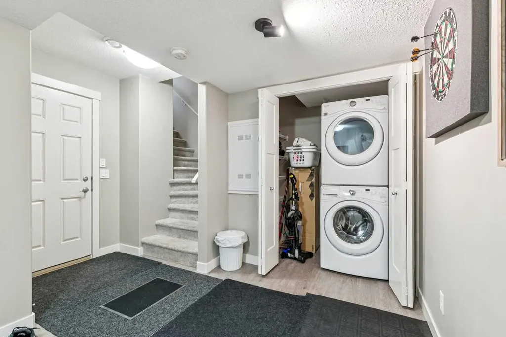 605 Evanston Manor NW Calgary AB T3P 0R9