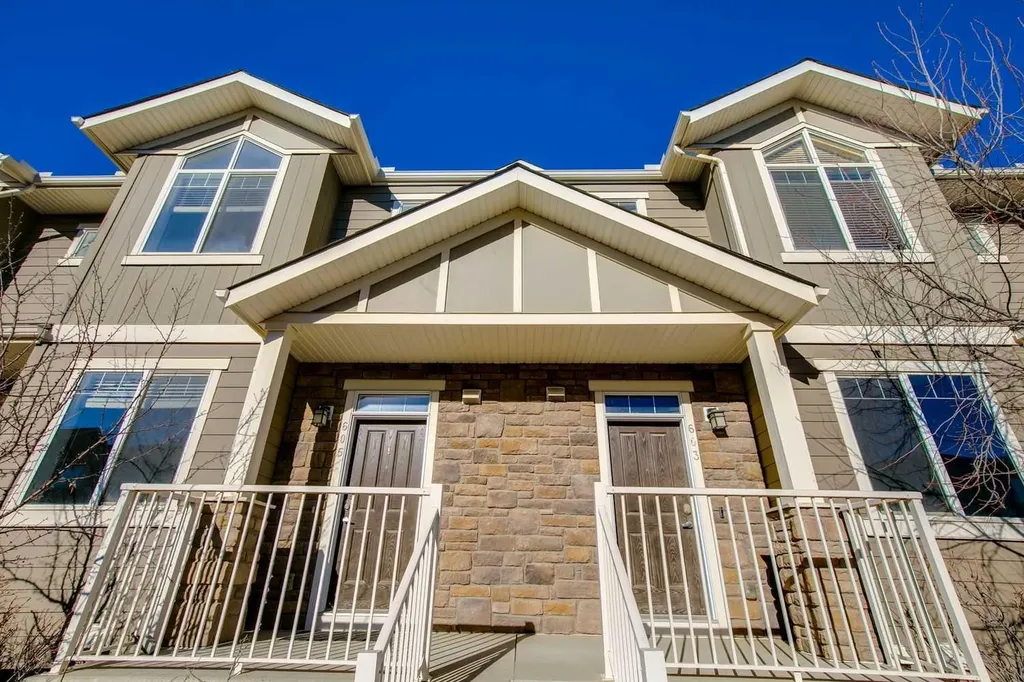 605 Evanston Manor NW Calgary AB T3P 0R9