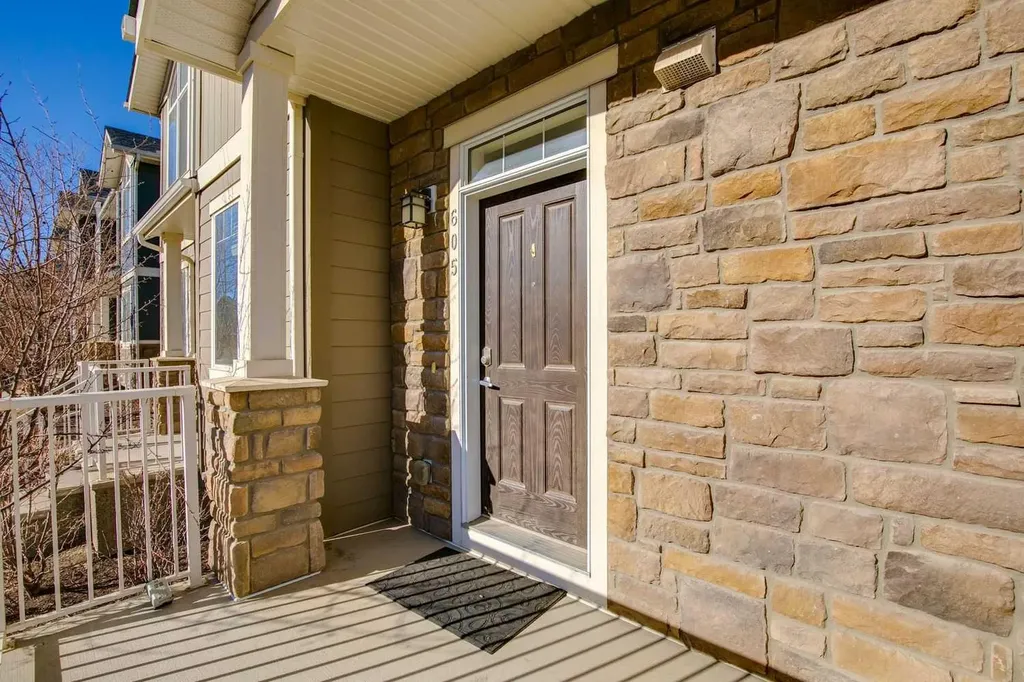 605 Evanston Manor NW Calgary AB T3P 0R9