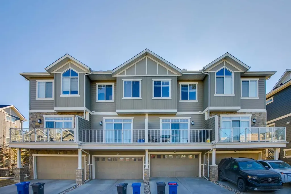 605 Evanston Manor NW Calgary AB T3P 0R9