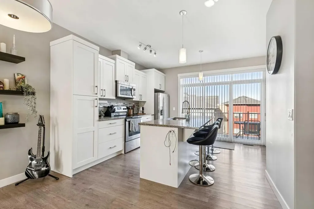 605 Evanston Manor NW Calgary AB T3P 0R9