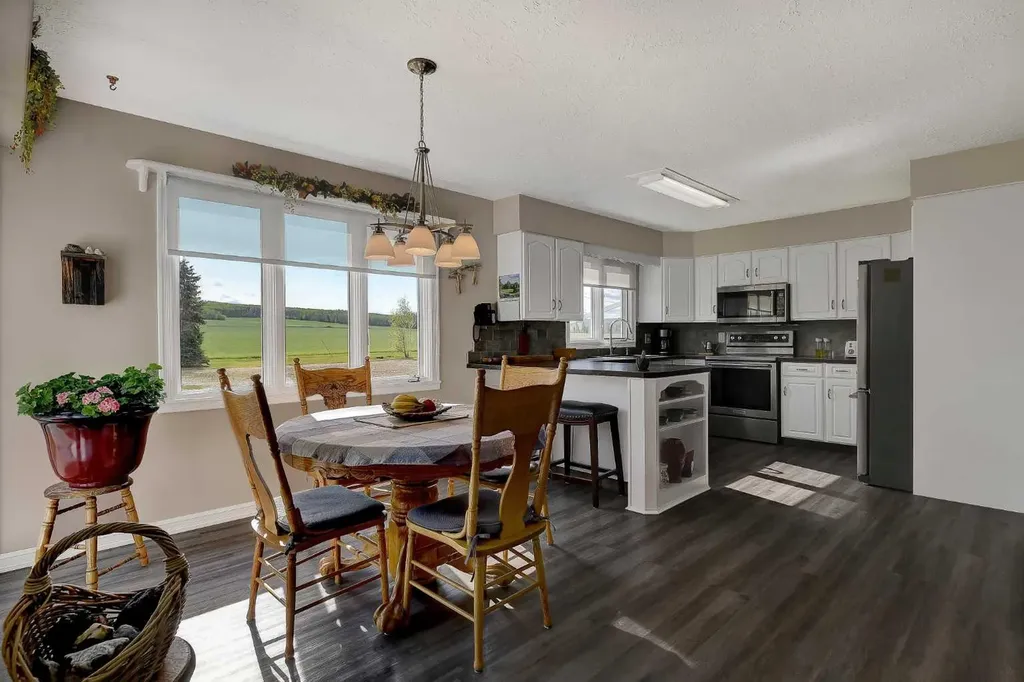 13429 Township Road 784 Township Rural Saddle Hills County AB T0H 0A0