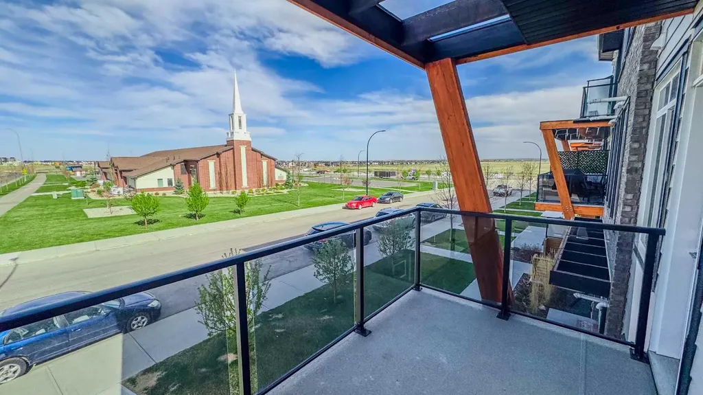 19637 48 Street SE Calgary AB T3M 3T9