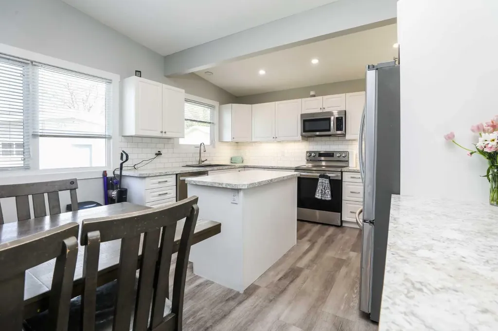 2705 22 Avenue S Lethbridge AB T1K 1J8