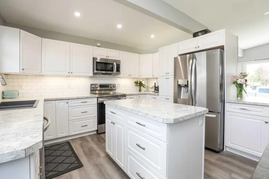 2705 22 Avenue S Lethbridge AB T1K 1J8