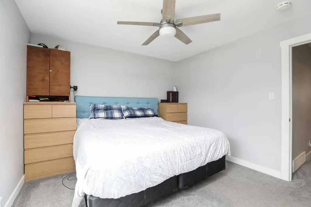 2705 22 Avenue S Lethbridge AB T1K 1J8