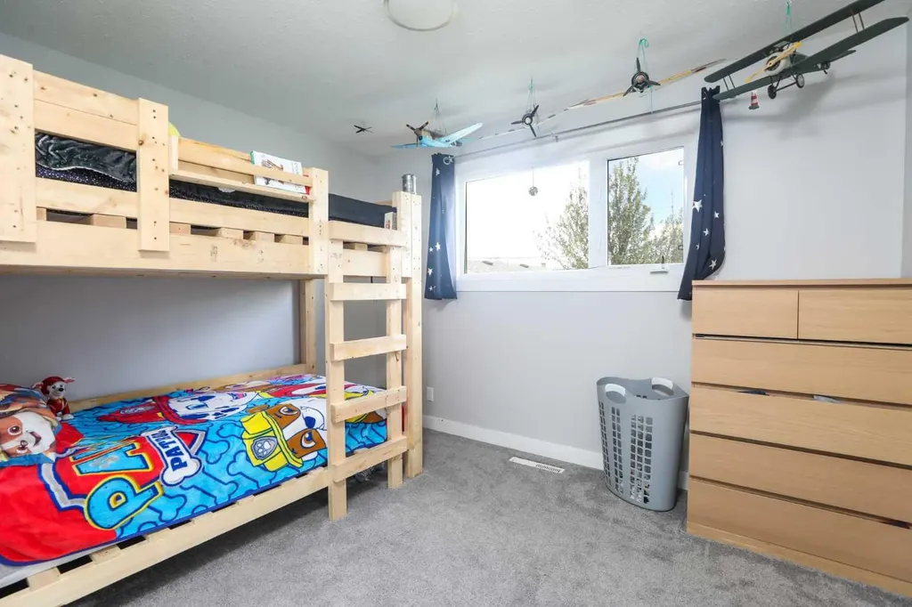 2705 22 Avenue S Lethbridge AB T1K 1J8