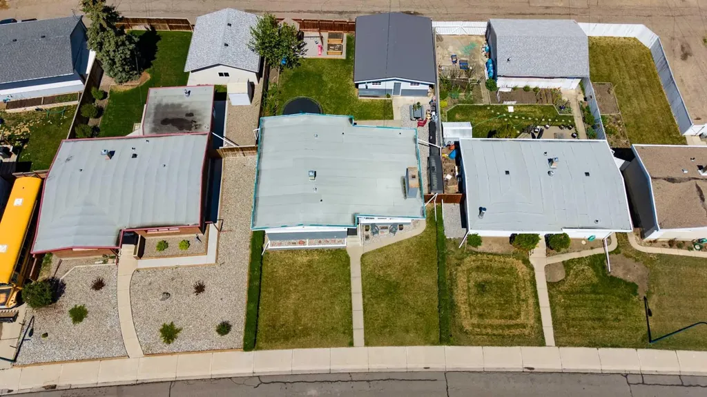 2705 22 Avenue S Lethbridge AB T1K 1J8