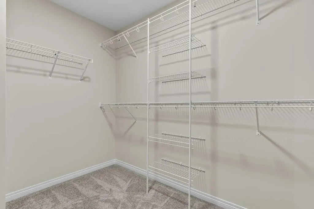 127 Corner Glen Grove NE Calgary AB T3N 2S3