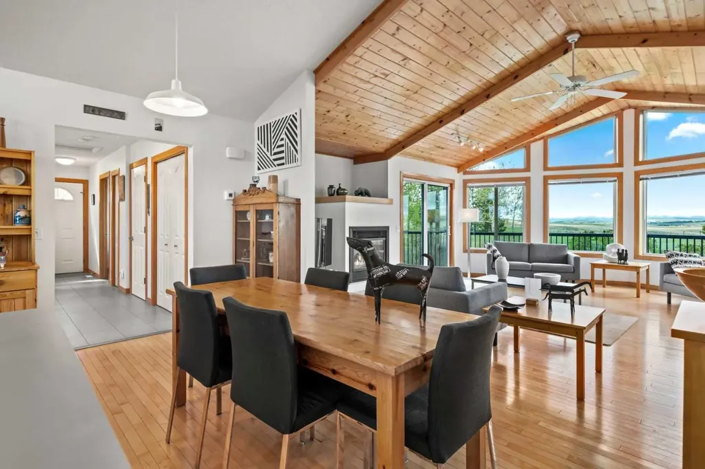 8120 408 Avenue E Rural Foothills County AB T1S 6C4
