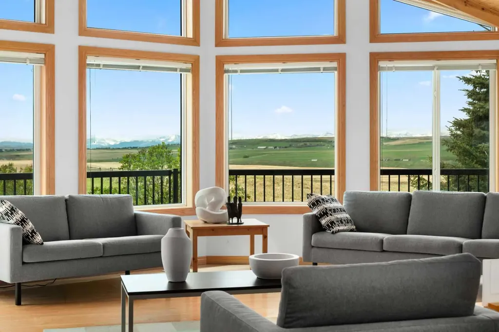 8120 408 Avenue E Rural Foothills County AB T1S 6C4