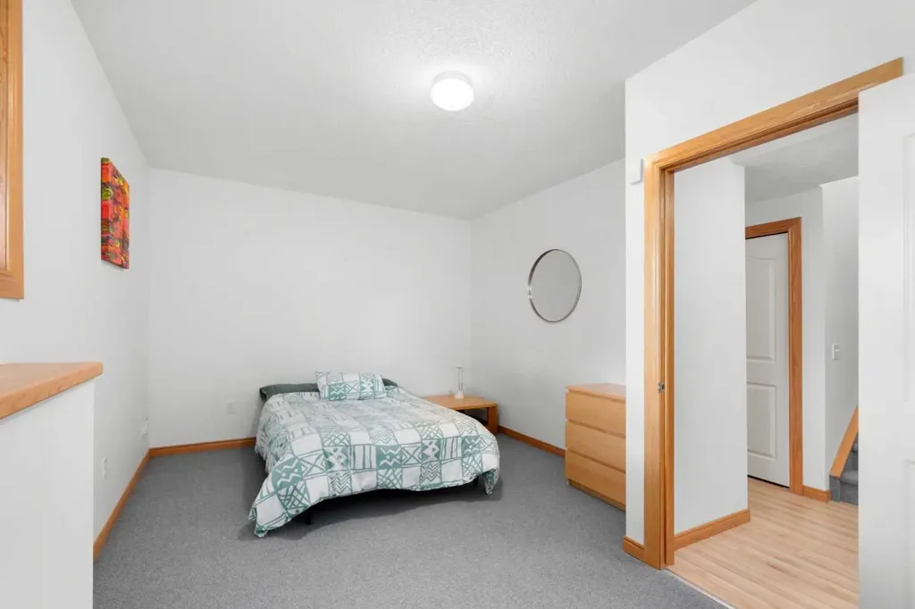 8120 408 Avenue E Rural Foothills County AB T1S 6C4
