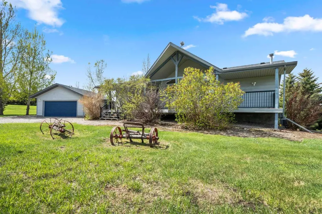 8120 408 Avenue E Rural Foothills County AB T1S 6C4