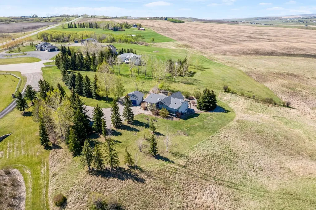8120 408 Avenue E Rural Foothills County AB T1S 6C4
