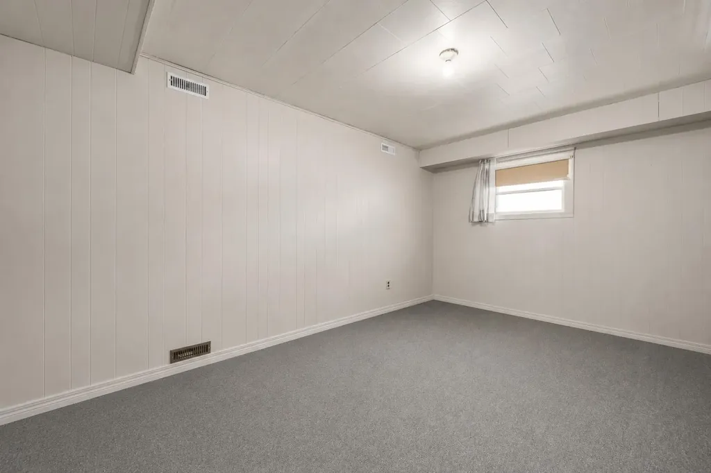 350 4 Street SW Medicine Hat AB T1A6M8