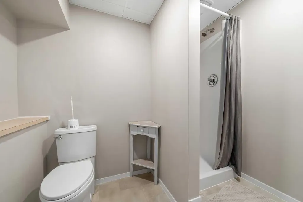 350 4 Street SW Medicine Hat AB T1A6M8