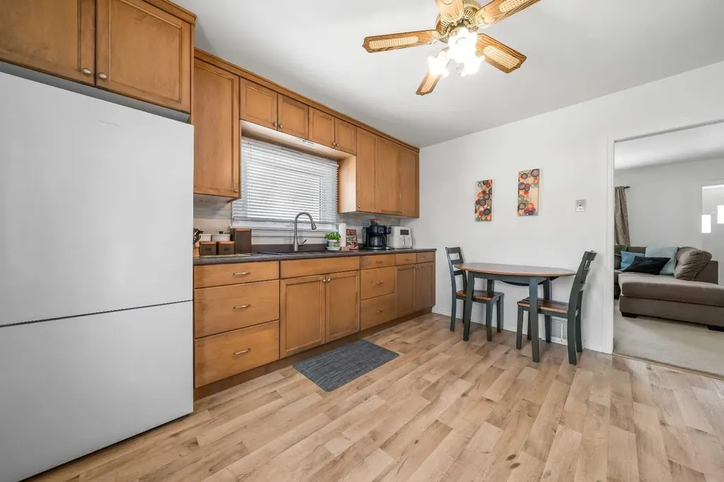 350 4 Street SW Medicine Hat AB T1A6M8