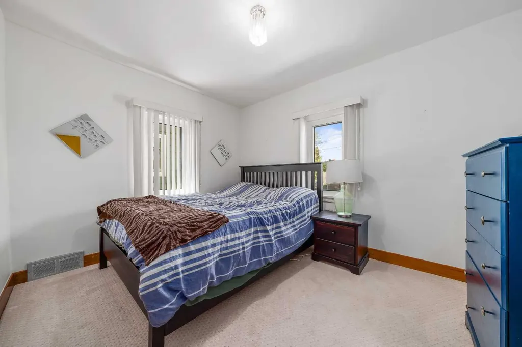 350 4 Street SW Medicine Hat AB T1A6M8